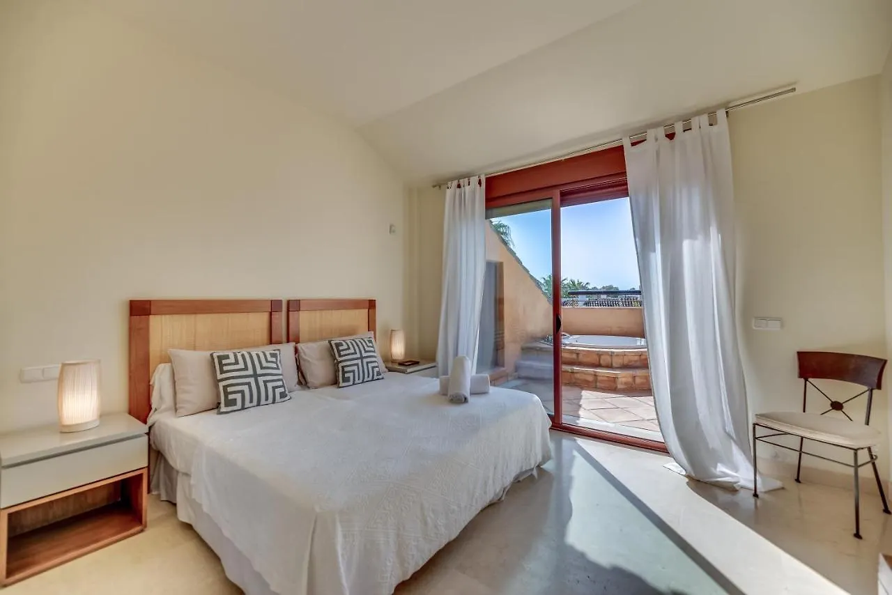 Vacation Marbella: Beachfront Luxury Duplex Penthouse Marbella